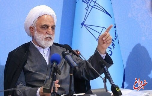 خبار کذبی پیرامون یک پرونده‌ قضایی یا یک حکم صادره با هدف فضاسازی و ایجاد ذهنیت غلط در مردم منتشر می‌شود / قضات به اختلاف‌نظرهایی که در برخی مسائل وجود دارد توجه نداشته باشند / طبق شرع و قانون به وظیفه خود عمل کنند