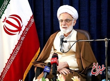 انتقاد دری‌نجف آبادی از واردات چند میلیاردی تلفن همراه و لوازم آرایشی