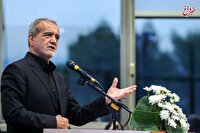 پزشکیان: نخبگان را فراری ندهیم، کشور را آدم ها می سازند نه کارخانه ها /خدمات درمانی طوری باشد که رضایت مردم را جلب کنیم