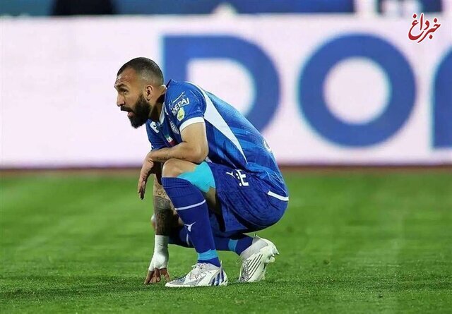 حضور چشمی در تمرینات گروهی استقلال