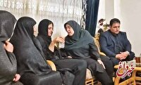 سخنگوی دولت و دختر رئیس جمهور به خانه الهه حسین نژاد رفتند ، روزنامه اصولگرا ناراحت شد