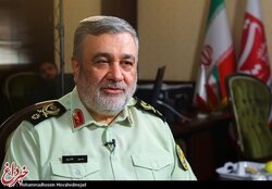 اظهارات مهم مقام ارشد نظامی درباره پیشنهاد آمریکایی ها/ ما نگران فشار اقتصادی بر مردم هستیم/ طی سال های اخیر فتنه ها بیشتر شده است