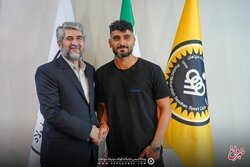 تمدید قرارداد میلاد زکی پور با سپاهان