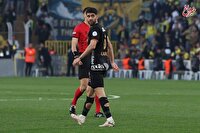 انتقال علی کریمی به استقلال چقدر آب می‌خورد؟