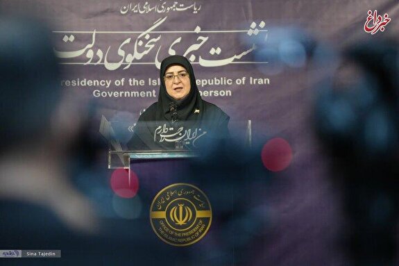 مهاجرانی: الان زمان آن نیست که درباره قیمت بنزین حرف بزنیم/ توضیح سخنگوی دولت درباره گران شدن نان