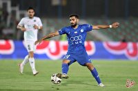 شعار تند استقلالی‌ها علیه مدافع پراشتباه؛ حیاکن رهاکن به آقاسی رسید
