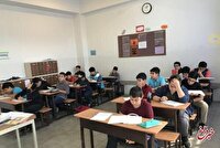 ۶۵ درصد کلاس های دوره ابتدایی به مرز ۴۰ نفر رسیده است/آموزش و پرورش کلاس‌های بدون معلم را با بازنشسته‌ها، روزمزد و تدریس اجباری مدیران جبران می‌کند