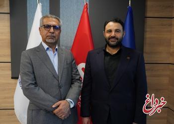 بانک حرفه ای و چابک در ارائه خدمات به فعالان حوزه پتروشیمی هستیم