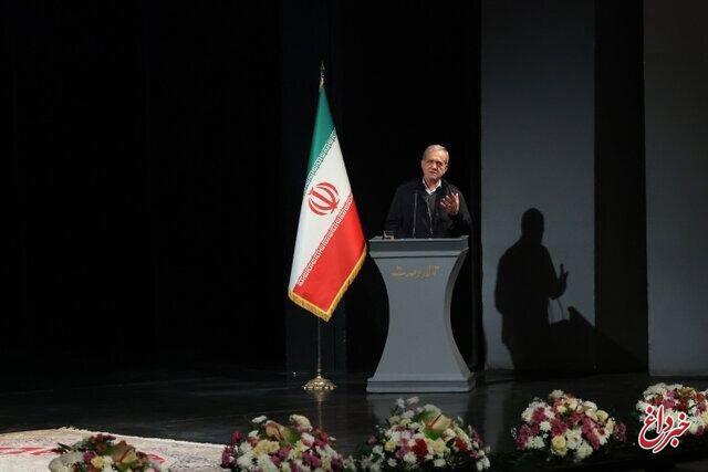 پزشکیان: نخبه‌پروری با «مدارس خاص» ممکن نیست/ بچه‌ها باید سختی را تجربه کنند