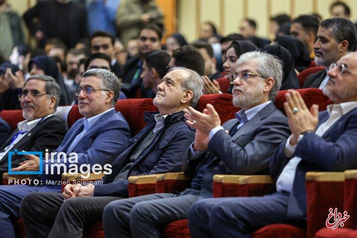 اظهارات مهم پزشکیان درباره حجاب/ مسئله ساده ای نیست که با دستور و تحکم حل شود/ بعد از فوت همسرم با بچه هایم دعوا نمی‌کردم