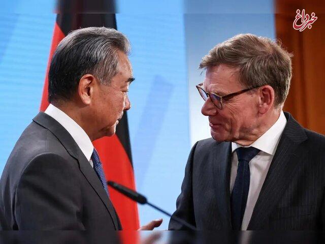 وزیر خارجه چین: ژاپن ارتش ما را تهدید می‌کند