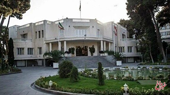 خبر مهم رییس دفتر پزشکیان درباره اینترنت سفید؛ همه لغو می‌شود، حتی اعضاء هیئت دولت! /پاسخ‌های سقاب اصفهانی به خبرنگاران درباره آلودگی هوا در لباس عزا