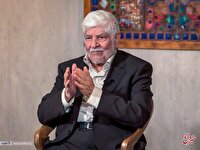 محمد هاشمی: خیلی‌ها اعتراض می‌کردند که چرا یک خانم خبرهای تلویزیون را می‌خواند!/ کارگردانان نمی‌خواستند برنامه سیاسی یا مذهبی تولید کنند