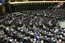 تذکر یک نماینده به پزشکیان درباره افزیاش قیمت بنزین؛ اگر فشار بیش از این بر مردم زیاد شود، زندگی آنها به کما می‌رود/ زنگنه: دست مجلس بسته نشده است